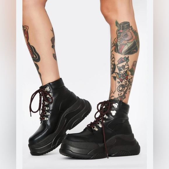 La Moda UK Shoes - LAMODA Rebel Certified Ankle Boots size 7.5